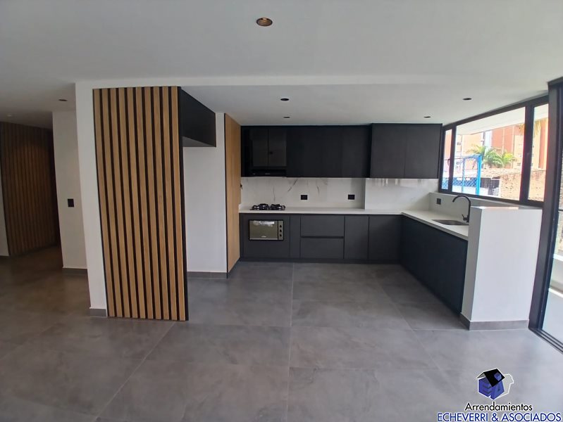 Apartamento disponible para Arriendo en Medellín Laureles Foto numero 1