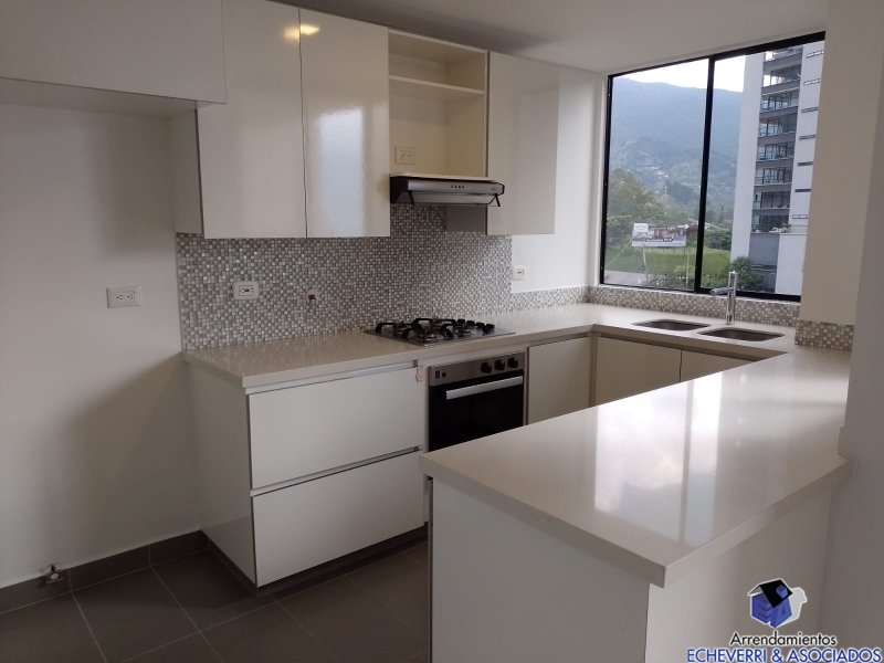 Apartamento disponible para Arriendo en Envigado Loma De Las Brujas Foto numero 1