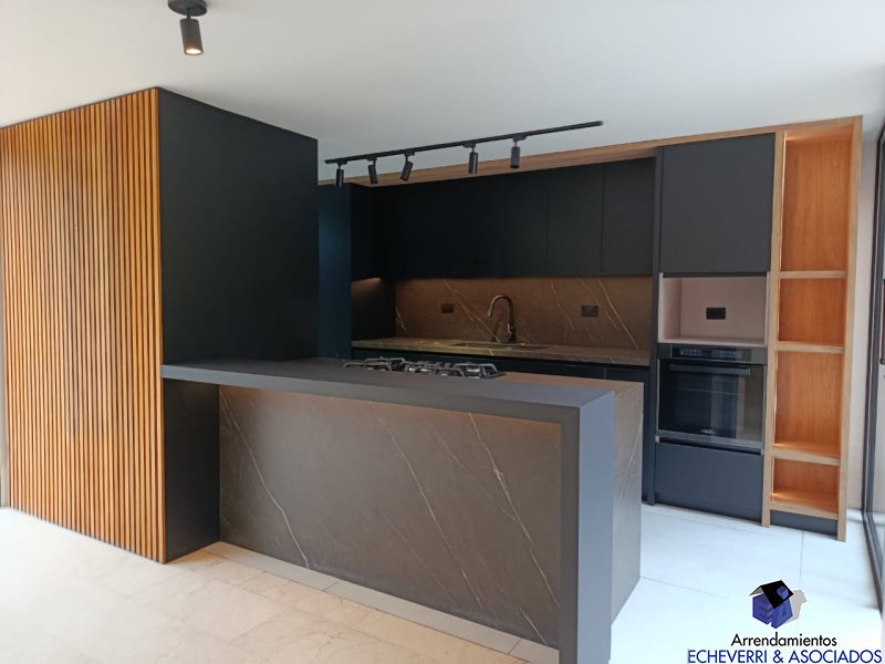 Casa disponible para Arriendo en Envigado Loma Del Escobero Foto numero 1