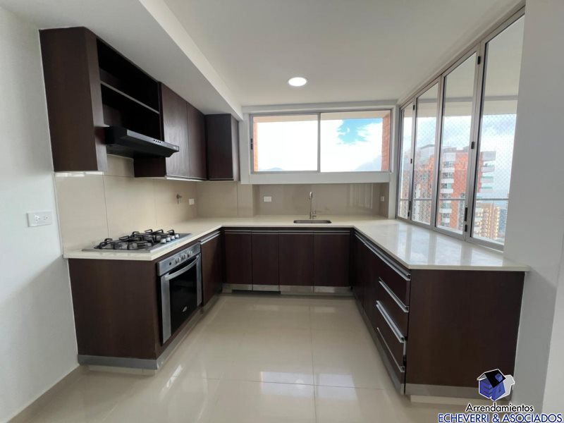 Apartamento disponible para Arriendo en Medellín Loma De Los Gonzalez Foto numero 1