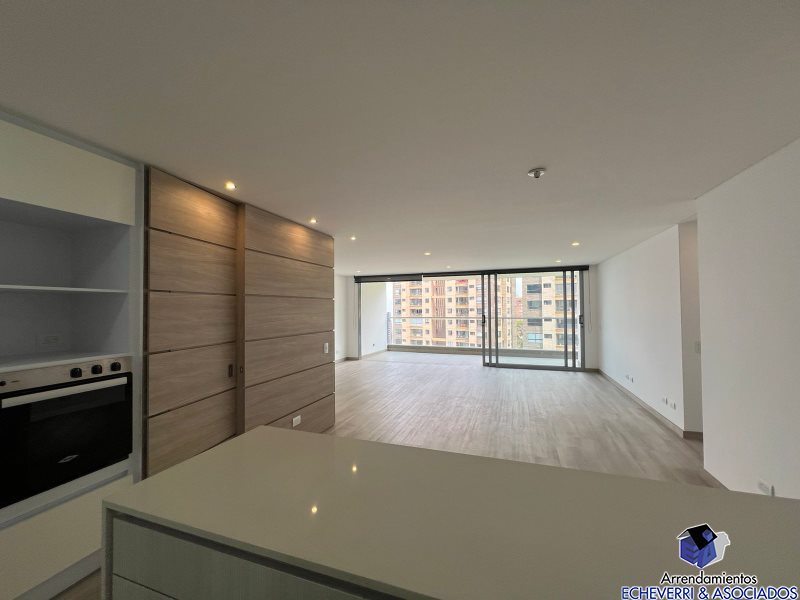 Apartamento disponible para Arriendo en Envigado Loma De Las Brujas Foto numero 1