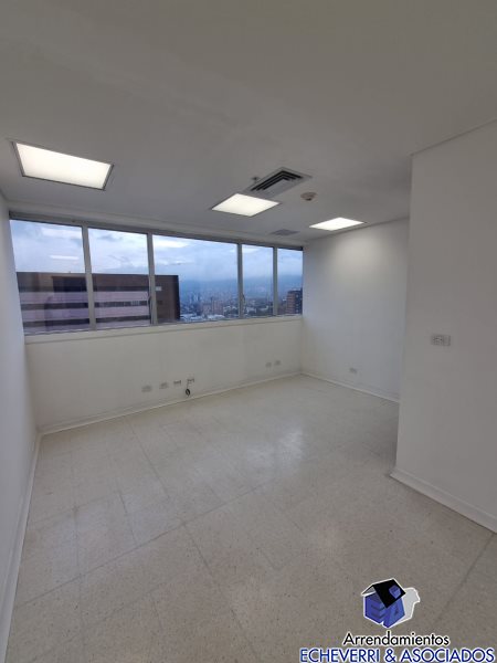 Oficina-Consultorio disponible para Arriendo en Sabaneta Mayorca Foto numero 1