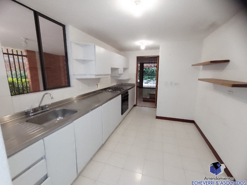 Casa disponible para Arriendo en Envigado Loma De Las Brujas Foto numero 1