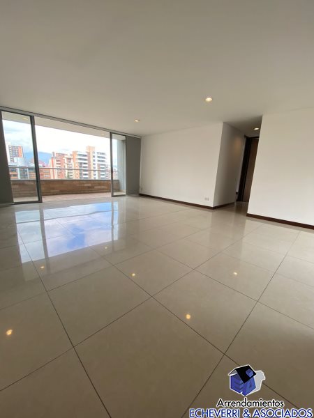 Apartamento disponible para Arriendo en Medellín El Poblado Foto numero 1