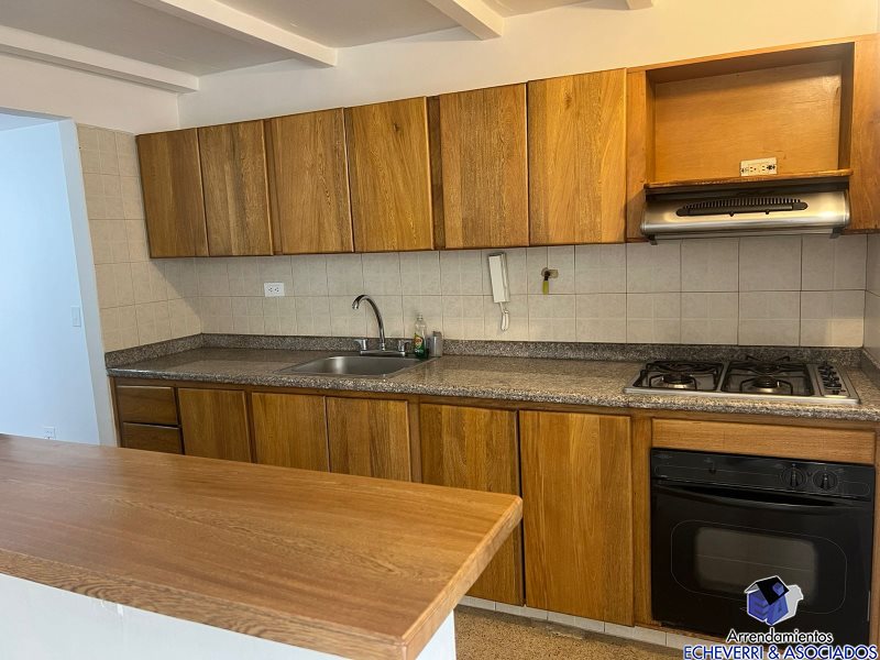 Casa disponible para Arriendo en Envigado El Dorado Foto numero 1