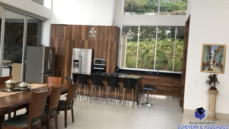 Casa disponible para Venta en Envigado Las Palmas Foto numero 1