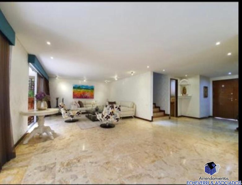 Casa disponible para Venta en Envigado Benedictinos Foto numero 1