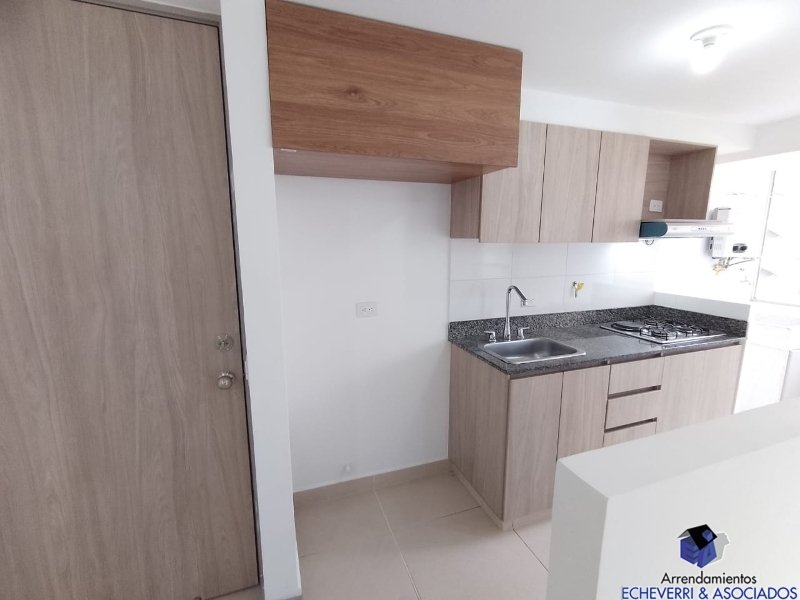 Apartamento disponible para Arriendo en Envigado con un valor de $2,800,000 código 8014