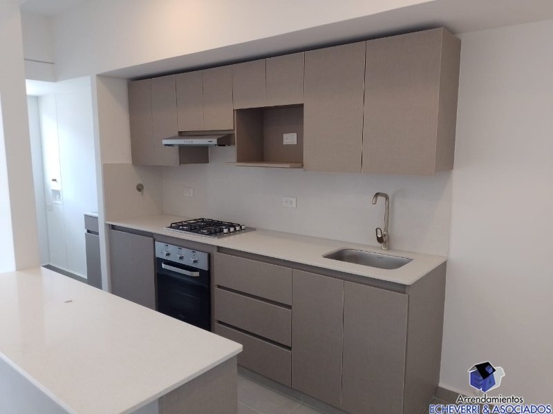 Apartamento disponible para Arriendo en Envigado Zuñiga Foto numero 1