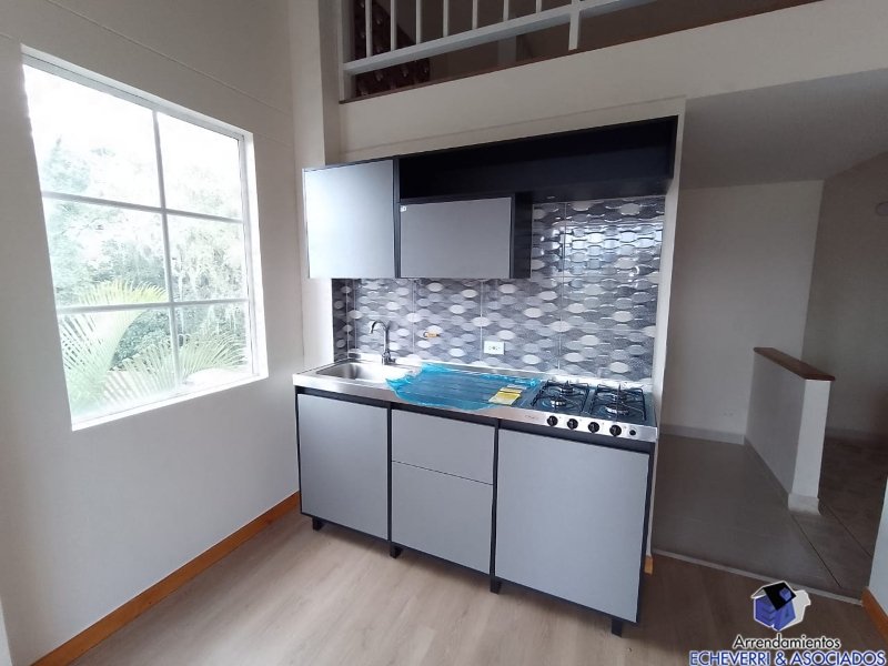 Casa disponible para Arriendo en Envigado Loma El Atravesado Foto numero 1