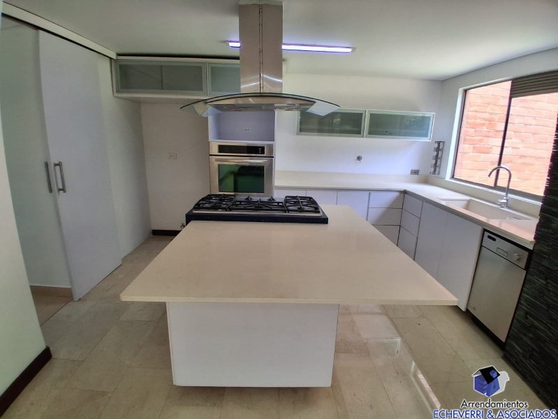 Casa disponible para Arriendo en Envigado El Chocho Foto numero 1