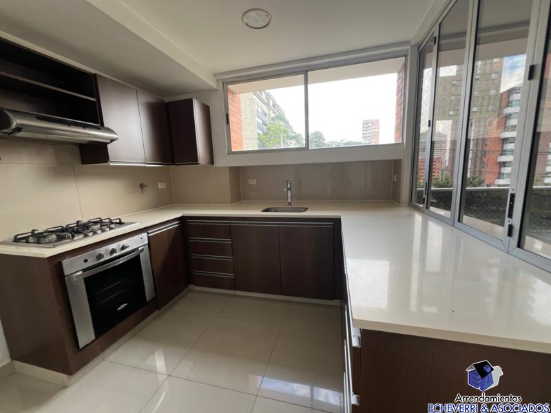 Apartamento disponible para Arriendo en Medellín El Poblado Foto numero 1