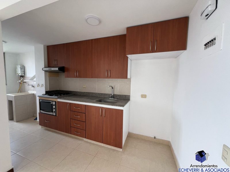 Apartaestudio disponible para Arriendo en Medellín El Poblado Foto numero 1