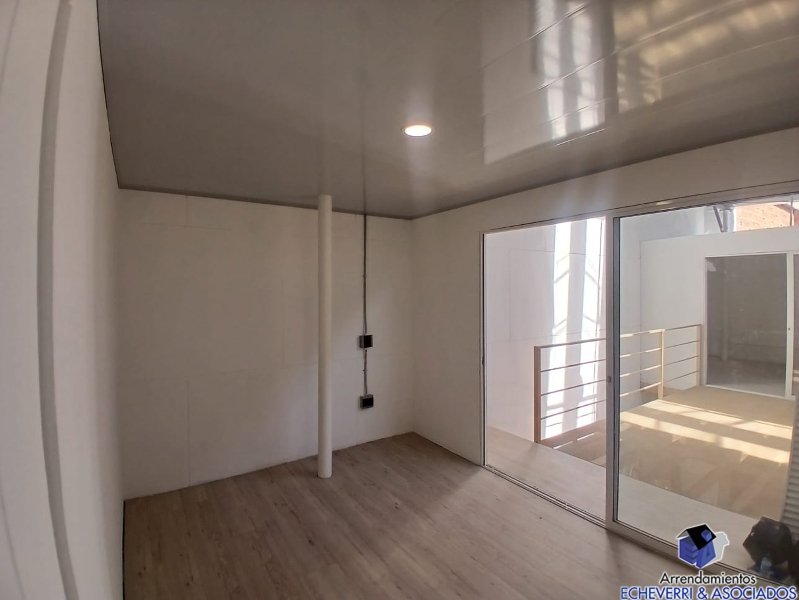 Local disponible para Arriendo en Envigado Central Foto numero 1