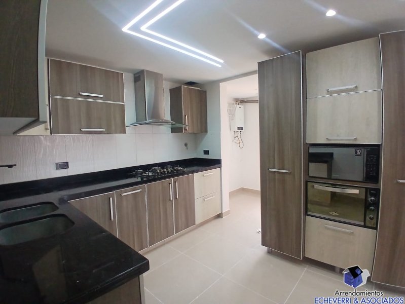 Apartamento disponible para Arriendo en Envigado El Esmeraldal Foto numero 1