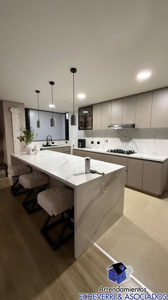 Apartamento disponible para Ambos en Medellín Santa Maria De Los Angeles Foto numero 1