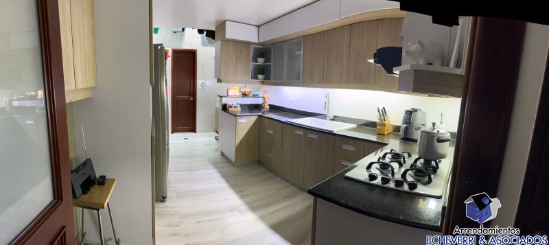 Casa disponible para Arriendo en Envigado Loma Del Escobero Foto numero 1