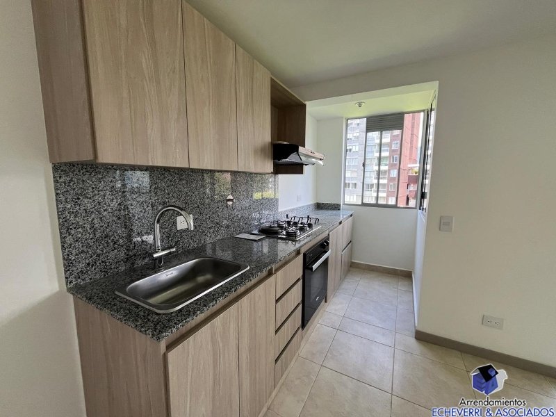 Apartamento disponible para Ambos en Envigado con un valor de $2,800,000 - $495,000,000 código 8015