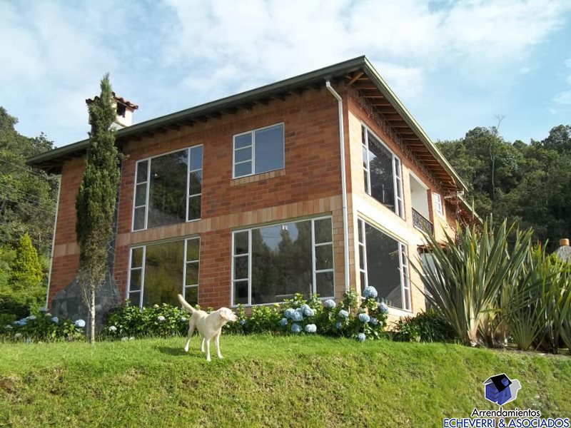 Casa disponible para Venta en Envigado Loma Del Escobero Foto numero 1
