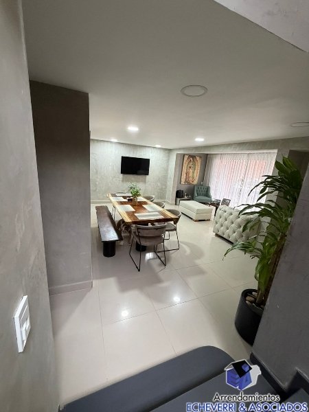 Casa disponible para Venta en Envigado La Intermedia Foto numero 1