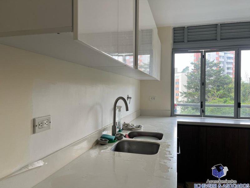 Apartamento disponible para Arriendo en Envigado Las Cometas Foto numero 1