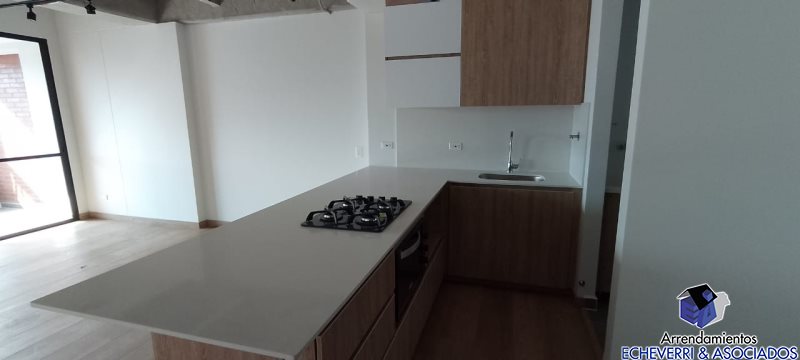 Apartaestudio disponible para Arriendo en Envigado Las Orquideas Foto numero 1