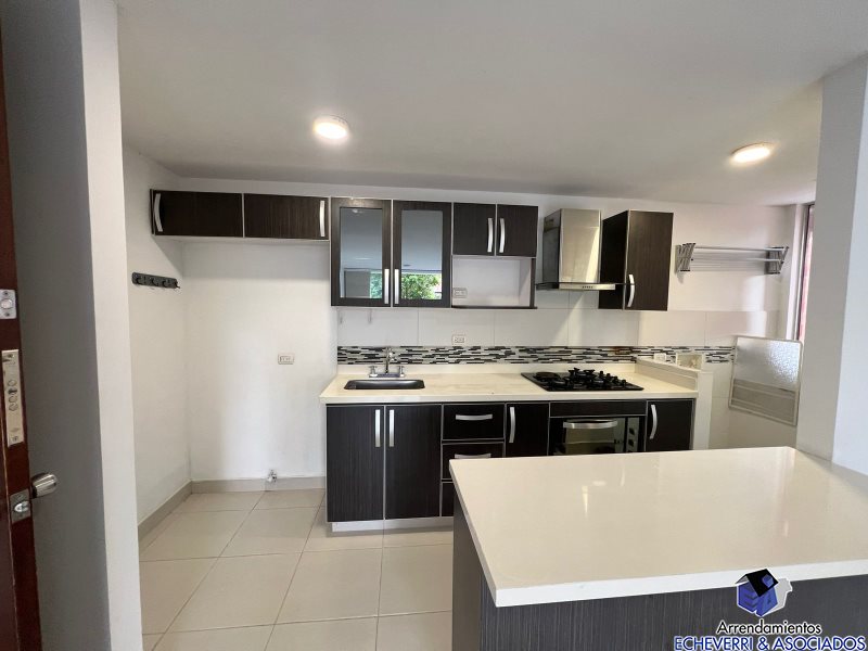 Apartamento disponible para Arriendo en Envigado El Esmeraldal Foto numero 1