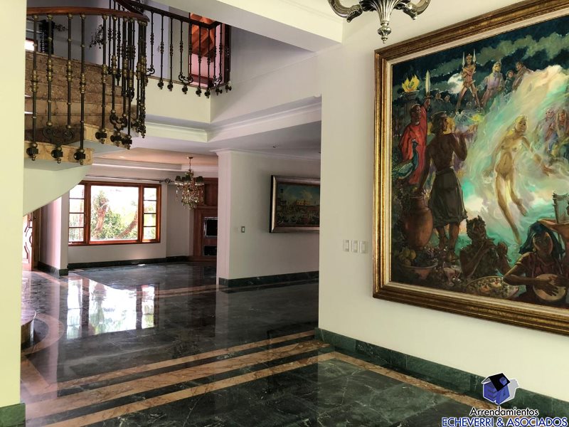 Casa disponible para Arriendo en Medellín La Calera Foto numero 1