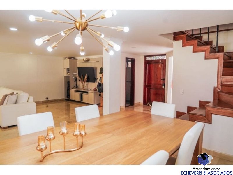 Casa disponible para Venta en Envigado Loma De Las Brujas Foto numero 1