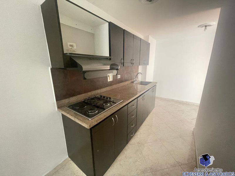 Apartamento disponible para Arriendo en Envigado con un valor de $2,600,000 código 2457