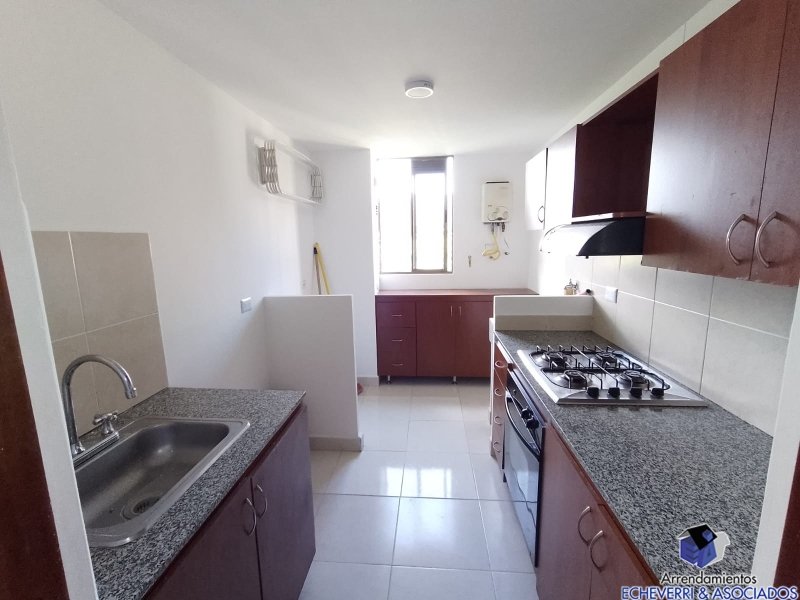 Apartamento disponible para Arriendo en Envigado Cumbres Foto numero 1