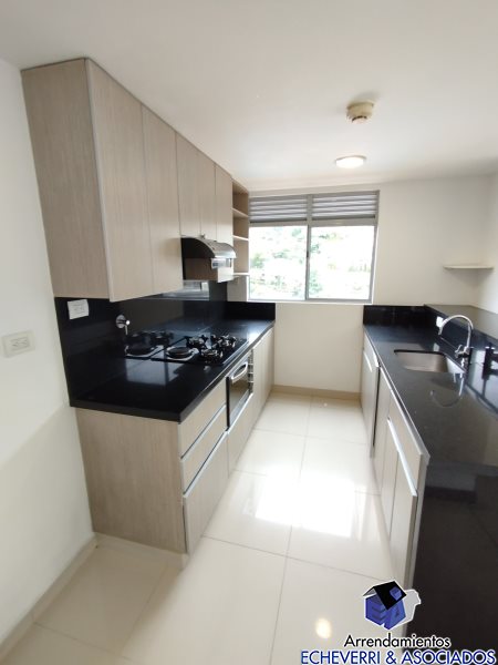 Apartamento disponible para Arriendo en Envigado La Intermedia Foto numero 1