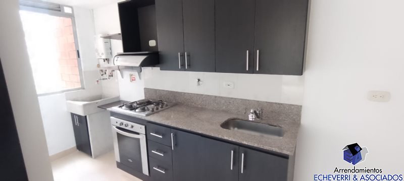 Apartamento disponible para Arriendo en Envigado con un valor de $3,700,000 código 5528