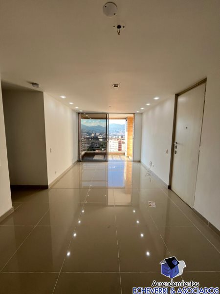 Apartamento disponible para Arriendo en Envigado Loma Del Escobero Foto numero 1