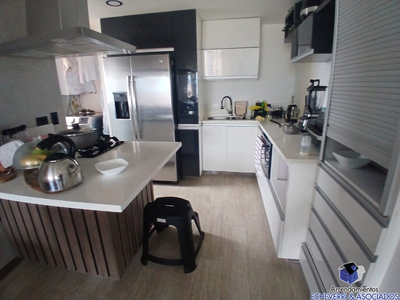 Apartamento disponible para Arriendo en Envigado El Esmeraldal Foto numero 1