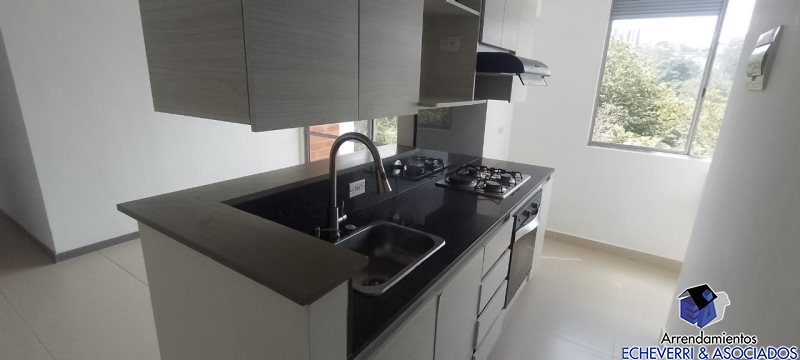 Apartamento disponible para Arriendo en Envigado con un valor de $2,650,000 código 1310