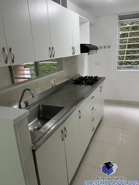 Apartamento disponible para Arriendo en Envigado con un valor de $2,800,000 código 7622