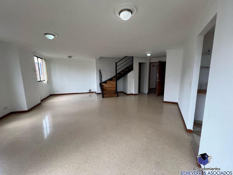 Apartamento disponible para Ambos en Envigado El Portal Foto numero 1