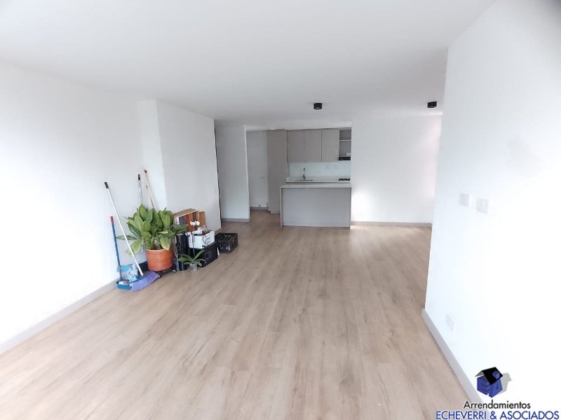 Apartamento disponible para Arriendo en Envigado con un valor de $3,800,000 código 6187