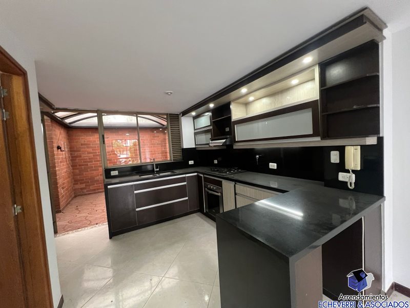 Casa disponible para Venta en La Estrella La Estrella Foto numero 1