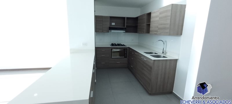Apartamento disponible para Arriendo en Envigado Loma Del Escobero Foto numero 1