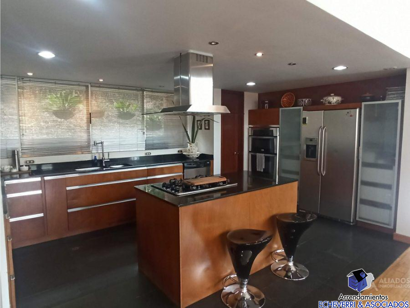 Casa disponible para Venta en Envigado Loma Del Escobero Foto numero 1