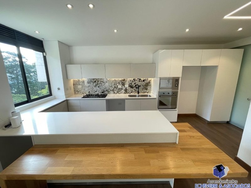 Casa disponible para Arriendo en Envigado El Chocho Foto numero 1