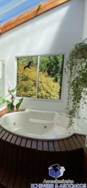 Casa disponible para Arriendo en Envigado El Chocho Foto numero 1