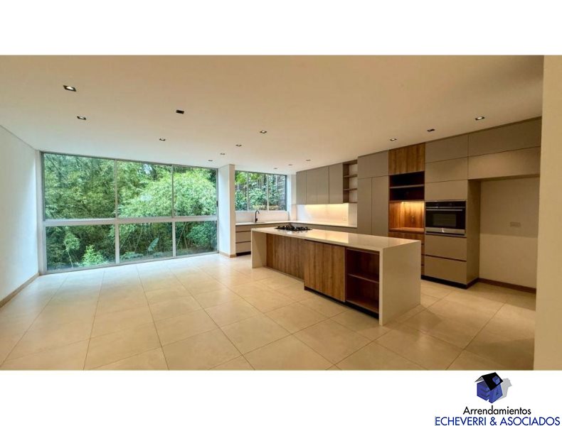 Casa disponible para Ambos en Envigado El Esmeraldal Foto numero 1
