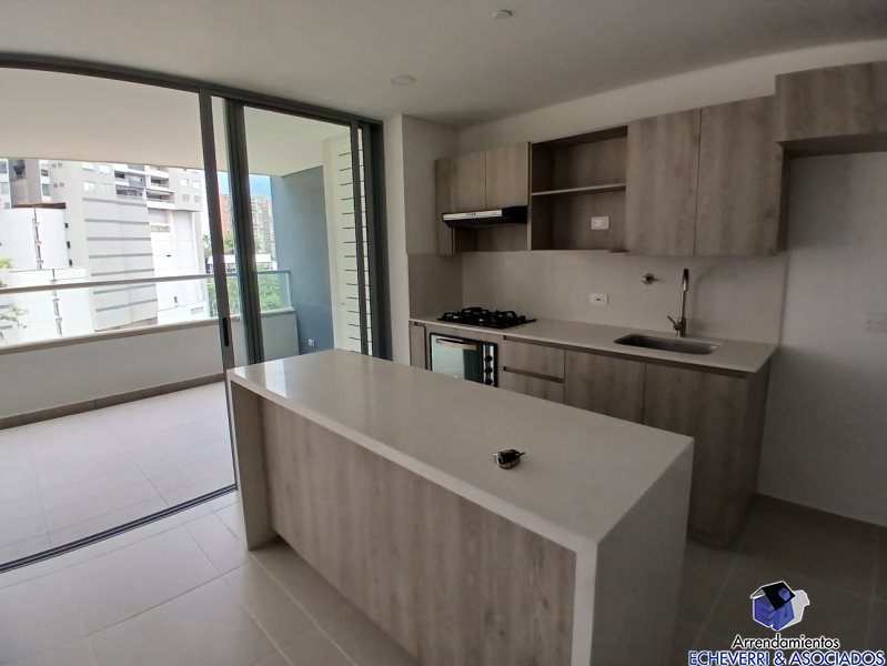 Apartamento disponible para Arriendo en Envigado Cumbres Foto numero 1
