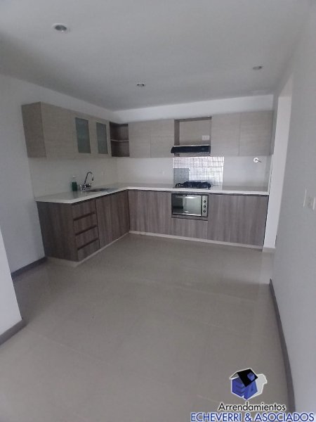 Apartamento disponible para Ambos en Envigado El Esmeraldal Foto numero 1