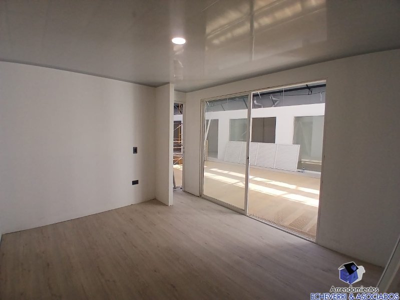 Local disponible para Arriendo en Envigado Central Foto numero 1