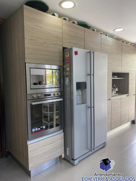 Casa disponible para Venta en Envigado Loma Del Escobero Foto numero 1
