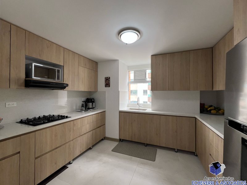 Apartamento disponible para Ambos en Envigado Zuñiga Foto numero 1